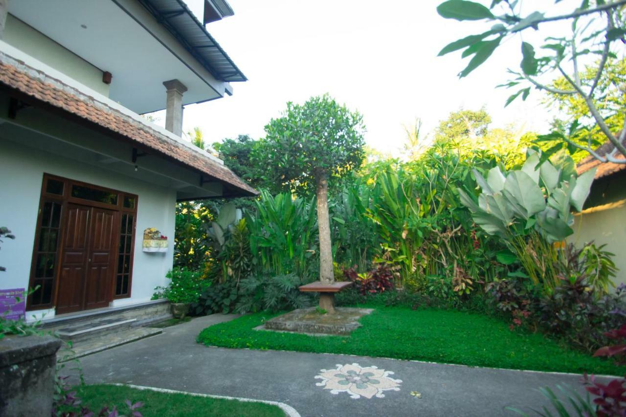 Akusara House Ubud Buitenkant foto